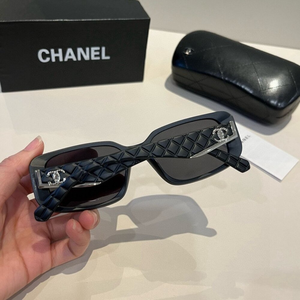 Chanel women's sunglasses🔥🔥🔥 - Picture 6 of 9